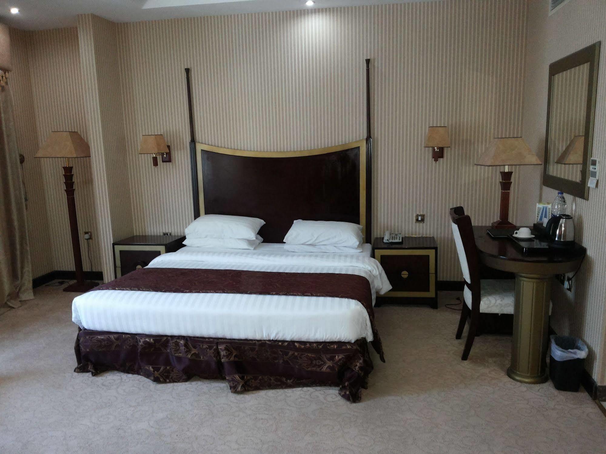 Tourist Hotel Doha Exterior photo